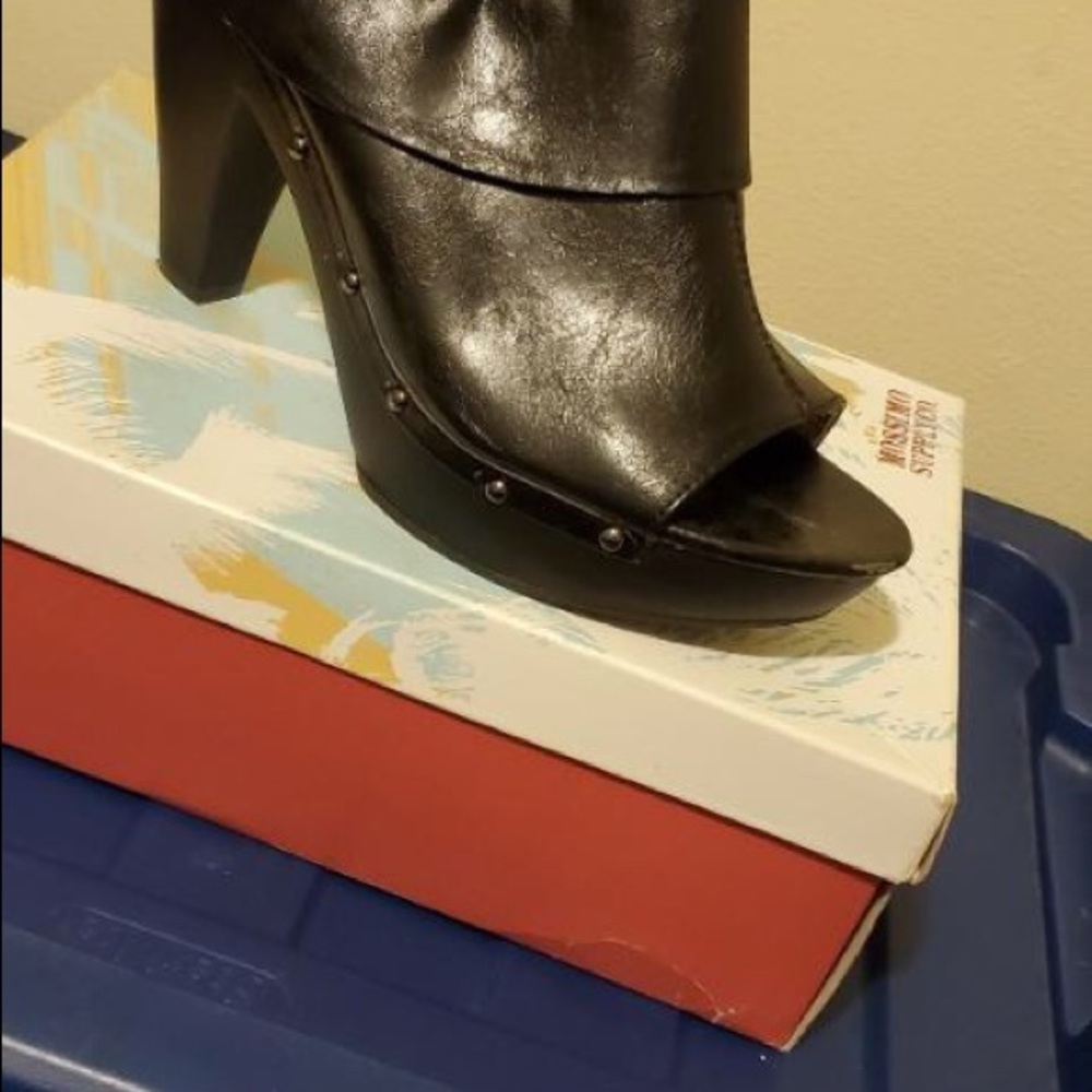 Ladies mules shoes